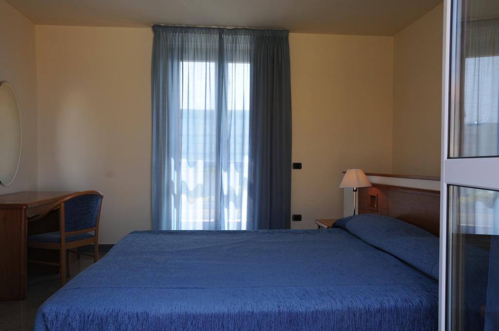 Appart hôtel Continental Tirrenia