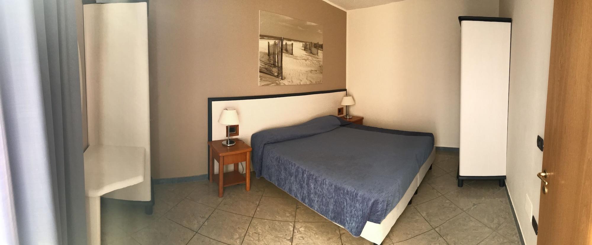 Aparthotel Continental 2*